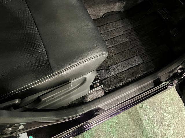 タントカスタムＲＳトップエディションＳＡII　走行１１６５８７キロ一年保証・走行距離無制限　フルセグナビ　Ｂｌｕｅｔｏｏｔｈ　バックカメラ　ドラレコ　後席モニター　ＥＴＣ　オートライト　ＬＥＤヘッドライト　両側電動スライドドア（埼玉県）の中古車
