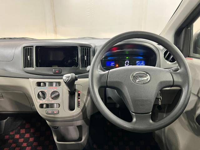 ミライースＸ　ＳＡ　走行２５４１４キロ／カーペットマット１年保証距離無制限　走行距離２５４１４キロ　カーペットマット　助手席エアバック　アイドリングストップ　マニュアルエアコン　ドリンクホルダー（埼玉県）の中古車