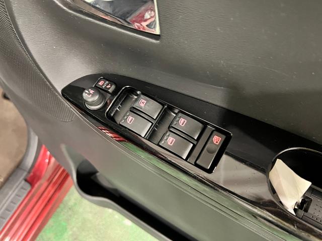 タントカスタムＸ　ＳＡII　走行３９４０１キロ／後席モニター／ナビ一年保証・走行距離無制限　フルセグナビ　Ｂｌｕｅｔｏｏｔｈ　バックカメラ　後席モニター　ＥＴＣ　オートライト　ＬＥＤヘッドライト　両側電動スライドドア（埼玉県）の中古車