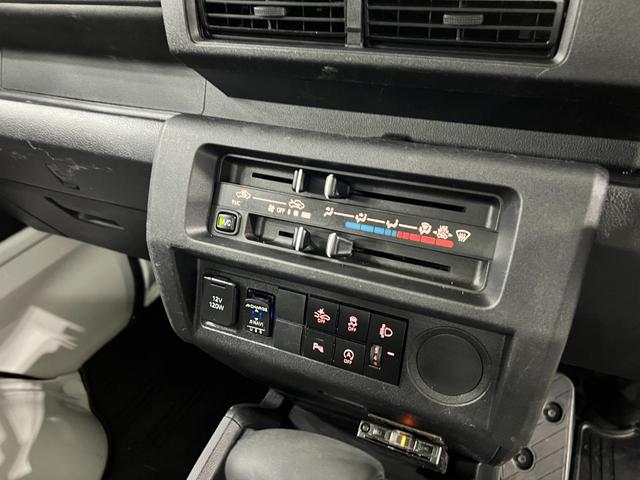 ハイゼットトラックスタンダード　走行６３２５３キロ／車検整備付／ナビ／ＥＴＣ一年保証・走行距離無制限　ワンセグナビ　Ｂｌｕｅｔｏｏｔｈ　ＥＴＣ　助手席エアバック　純正カーペットマット　車検整備付（埼玉県）の中古車