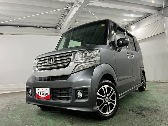 Ｎ−ＢＯＸカスタムＧ　ＳＳパッケージ　走行４３９４５キロ／ナビ／バックカメラ１年保証距離無制限　走行距離４３９４５キロ　ワンセグナビ　バックカメラ　ブルートゥース　純正マット　オートライト　ＨＩＤヘッドランプ　両側電動スライドドア（埼玉県）の中古車