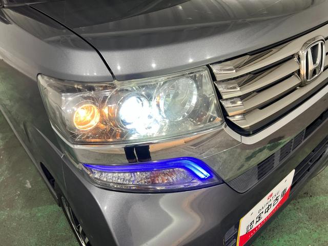 Ｎ−ＢＯＸカスタムＧ　ＳＳパッケージ　走行４３９４５キロ／ナビ／バックカメラ１年保証距離無制限　走行距離４３９４５キロ　ワンセグナビ　バックカメラ　ブルートゥース　純正マット　オートライト　ＨＩＤヘッドランプ　両側電動スライドドア（埼玉県）の中古車