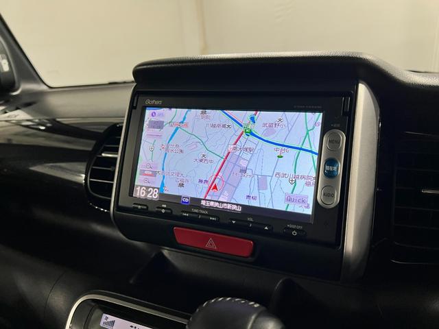 Ｎ−ＢＯＸカスタムＧ　ＳＳパッケージ　走行４３９４５キロ／ナビ／バックカメラ１年保証距離無制限　走行距離４３９４５キロ　ワンセグナビ　バックカメラ　ブルートゥース　純正マット　オートライト　ＨＩＤヘッドランプ　両側電動スライドドア（埼玉県）の中古車