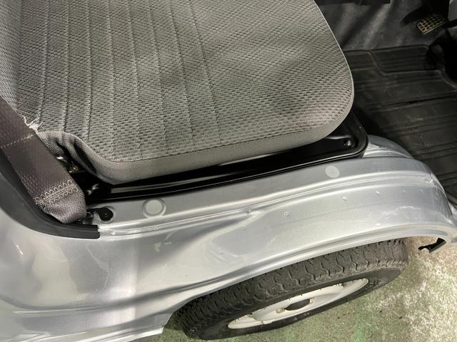 ハイゼットトラックスタンダード 走行7814キロ/車検整備付/タイヤ4本交換一年保証・走行距離無制限 車検整備付 タイヤ4本交換 純正ゴムマット ゲートプロテクター 5速MT 4WD エアコン パワステ(埼玉県)の中古車