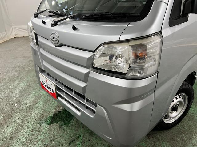 ハイゼットトラックスタンダード 走行7814キロ/車検整備付/タイヤ4本交換一年保証・走行距離無制限 車検整備付 タイヤ4本交換 純正ゴムマット ゲートプロテクター 5速MT 4WD エアコン パワステ(埼玉県)の中古車