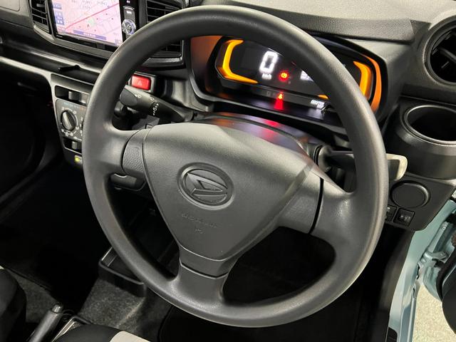 ミライースL SAIII 走行18388キロ/車検整備付/ナビ一年保証・走行距離無制限 ワンセグナビ クリアランスソナー アイドリングストップ 助手席エアバック 純正カーペットマット(埼玉県)の中古車
