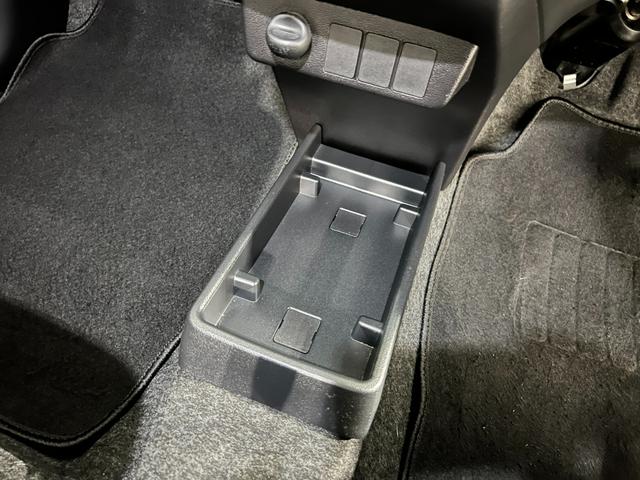 ミライースL SAIII 走行18388キロ/車検整備付/ナビ一年保証・走行距離無制限 ワンセグナビ クリアランスソナー アイドリングストップ 助手席エアバック 純正カーペットマット(埼玉県)の中古車