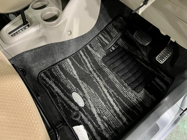 ミラＬ　走行９５２００キロ／車検整備付／ＣＤチューナー一年保証・走行距離無制限　車検整備付　助手席エアバック　純正カーペットマット　ＣＤチューナー　マニュアルエアコン　オートマ（埼玉県）の中古車