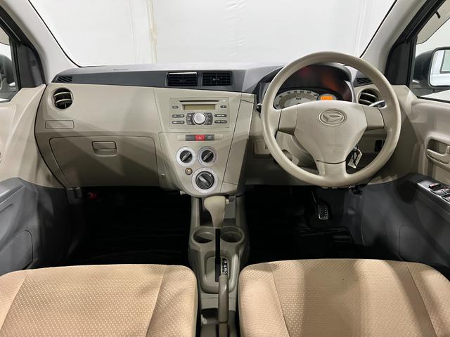 ミラＬ　走行９５２００キロ／車検整備付／ＣＤチューナー一年保証・走行距離無制限　車検整備付　助手席エアバック　純正カーペットマット　ＣＤチューナー　マニュアルエアコン　オートマ（埼玉県）の中古車