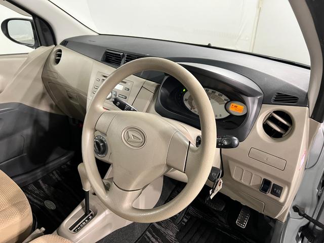 ミラＬ　走行９５２００キロ／車検整備付／ＣＤチューナー一年保証・走行距離無制限　車検整備付　助手席エアバック　純正カーペットマット　ＣＤチューナー　マニュアルエアコン　オートマ（埼玉県）の中古車