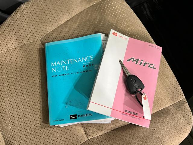 ミラＬ　走行９５２００キロ／車検整備付／ＣＤチューナー一年保証・走行距離無制限　車検整備付　助手席エアバック　純正カーペットマット　ＣＤチューナー　マニュアルエアコン　オートマ（埼玉県）の中古車