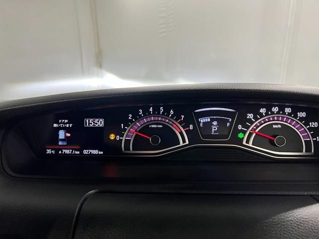 N−BOXカスタムG・Lターボホンダセンシング 雹害/走行27988キロ/ナビ1年保証距離無制限 走行距離27988キロ フルセグナビ バックカメラ ブルートゥース 純正マット サイドエアバッグ オートライト 両側電動スライドドア 電動格納式ドアミラー(埼玉県)の中古車