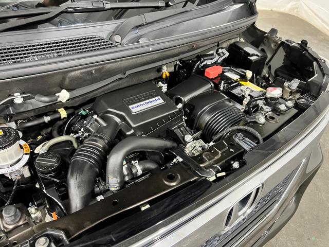 N−BOXカスタムG・Lターボホンダセンシング 雹害/走行27988キロ/ナビ1年保証距離無制限 走行距離27988キロ フルセグナビ バックカメラ ブルートゥース 純正マット サイドエアバッグ オートライト 両側電動スライドドア 電動格納式ドアミラー(埼玉県)の中古車