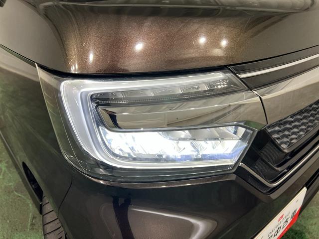N−BOXカスタムG・Lターボホンダセンシング 雹害/走行27988キロ/ナビ1年保証距離無制限 走行距離27988キロ フルセグナビ バックカメラ ブルートゥース 純正マット サイドエアバッグ オートライト 両側電動スライドドア 電動格納式ドアミラー(埼玉県)の中古車
