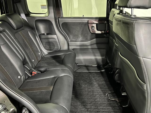 N−BOXカスタムG・Lターボホンダセンシング 雹害/走行27988キロ/ナビ1年保証距離無制限 走行距離27988キロ フルセグナビ バックカメラ ブルートゥース 純正マット サイドエアバッグ オートライト 両側電動スライドドア 電動格納式ドアミラー(埼玉県)の中古車