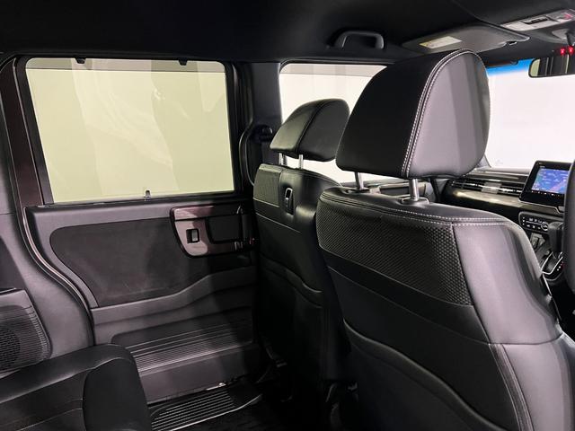 N−BOXカスタムG・Lターボホンダセンシング 雹害/走行27988キロ/ナビ1年保証距離無制限 走行距離27988キロ フルセグナビ バックカメラ ブルートゥース 純正マット サイドエアバッグ オートライト 両側電動スライドドア 電動格納式ドアミラー(埼玉県)の中古車