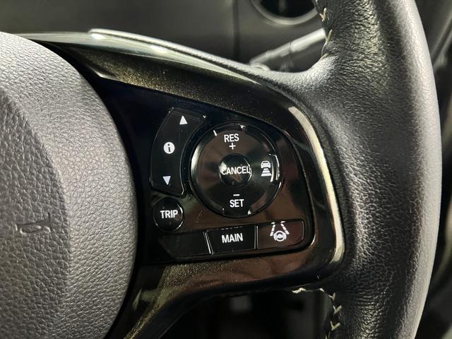 N−BOXカスタムG・Lターボホンダセンシング 雹害/走行27988キロ/ナビ1年保証距離無制限 走行距離27988キロ フルセグナビ バックカメラ ブルートゥース 純正マット サイドエアバッグ オートライト 両側電動スライドドア 電動格納式ドアミラー(埼玉県)の中古車