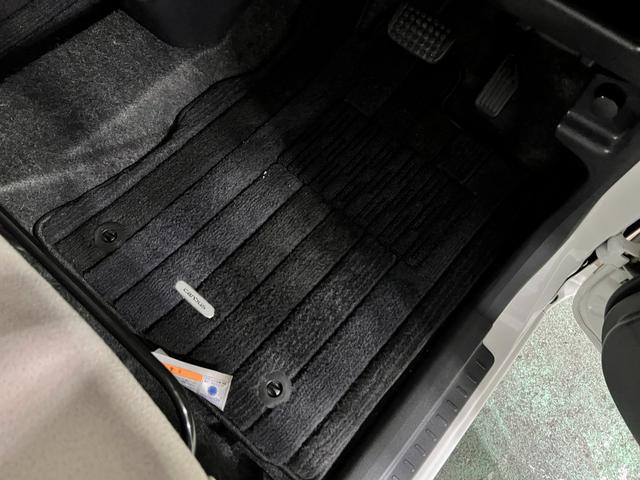 ムーヴキャンバスGメイクアップリミテッド SAIII 走行33023キロ一年保証・走行距離無制限 タイヤ4本交換 フルセグナビ Bluetooth 全周囲カメラ ドラレコ ETC オートライト LEDヘッドライト 両側電動スライドドア(埼玉県)の中古車