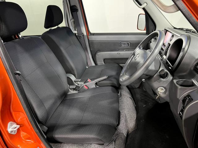 ハイゼットカーゴクルーズターボリミテッド　４ＷＤ／走行６０９２１キロ１年保証距離無制限　走行距離６０９２１キロ　ワンセグナビ　バックカメラ　純正マット　助手席エアバッグ　両側スライドドア　マニュアルエアコン（埼玉県）の中古車