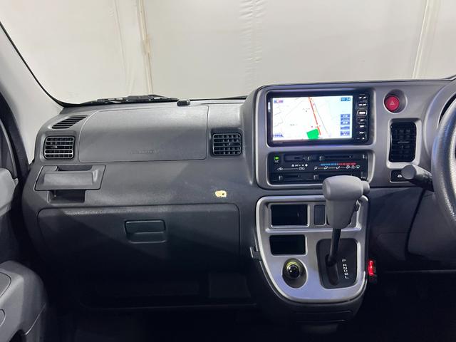 ハイゼットカーゴクルーズターボリミテッド　４ＷＤ／走行６０９２１キロ１年保証距離無制限　走行距離６０９２１キロ　ワンセグナビ　バックカメラ　純正マット　助手席エアバッグ　両側スライドドア　マニュアルエアコン（埼玉県）の中古車