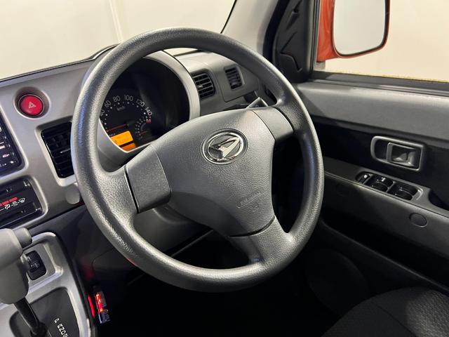 ハイゼットカーゴクルーズターボリミテッド　４ＷＤ／走行６０９２１キロ１年保証距離無制限　走行距離６０９２１キロ　ワンセグナビ　バックカメラ　純正マット　助手席エアバッグ　両側スライドドア　マニュアルエアコン（埼玉県）の中古車