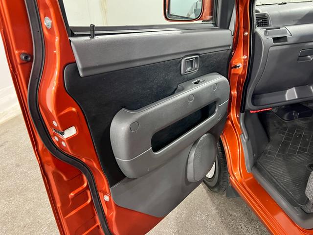 ハイゼットカーゴクルーズターボリミテッド　４ＷＤ／走行６０９２１キロ１年保証距離無制限　走行距離６０９２１キロ　ワンセグナビ　バックカメラ　純正マット　助手席エアバッグ　両側スライドドア　マニュアルエアコン（埼玉県）の中古車