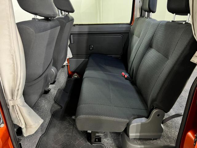 ハイゼットカーゴクルーズターボリミテッド　４ＷＤ／走行６０９２１キロ１年保証距離無制限　走行距離６０９２１キロ　ワンセグナビ　バックカメラ　純正マット　助手席エアバッグ　両側スライドドア　マニュアルエアコン（埼玉県）の中古車
