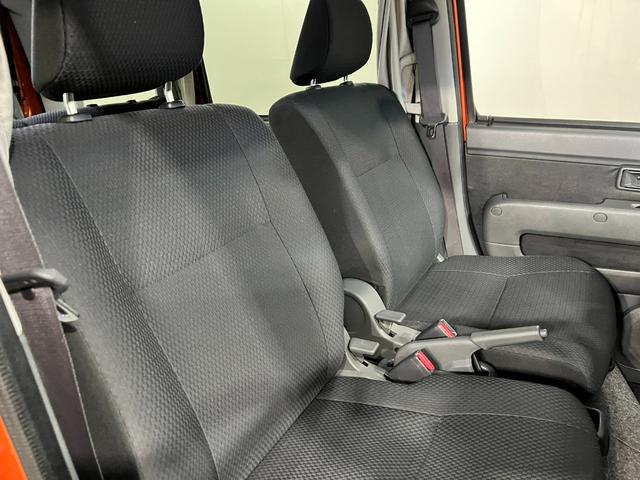 ハイゼットカーゴクルーズターボリミテッド　４ＷＤ／走行６０９２１キロ１年保証距離無制限　走行距離６０９２１キロ　ワンセグナビ　バックカメラ　純正マット　助手席エアバッグ　両側スライドドア　マニュアルエアコン（埼玉県）の中古車