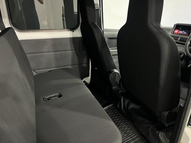 ハイゼットカーゴＤＸ　走行４２０１５キロ／車検整備付／４ＷＤ／５速ＭＴ一年保証・走行距離無制限　　助手席エアバック　オートライト　オートマチックハイビーム　クリアランスソナー　アイドリングストップ（埼玉県）の中古車