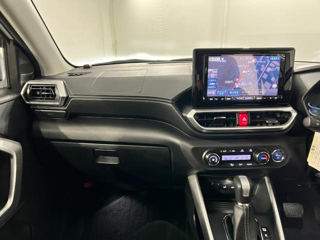 ロッキープレミアムG HEV 走行30370キロ/9型ナビ/ドラレコ1年保証距離無制限 走行距離30370キロ 純正フルセグナビ パノラマモニター ドラレコ ブルートゥース 純正マット サイドエアバッグ LEDヘッドランプ アイドリングストップシートヒーター(埼玉県)の中古車