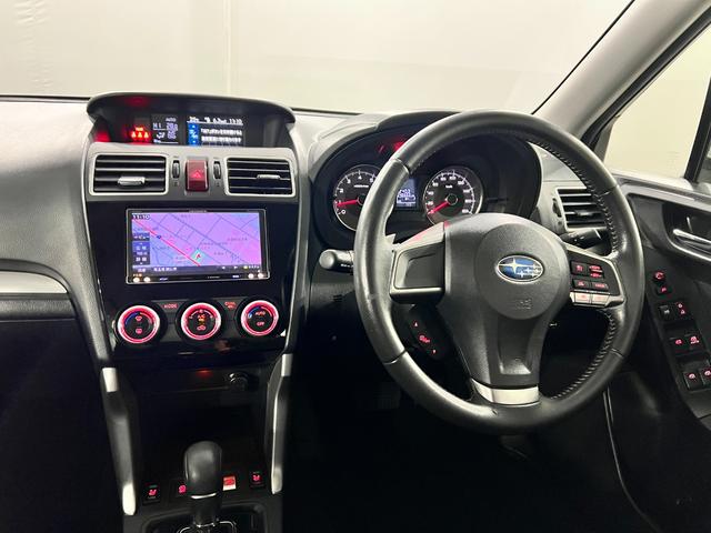フォレスター２．０ｉ−Ｌ　アイサイト　走行４０６０２キロ／４ＷＤ／ナビ一年保証・走行距離無制限　フルセグナビ　Ｂｌｕｅｔｏｏｔｈ　バックカメラ　ＥＴＣ　オートライト　ＨＩＤヘッドライト　シートヒーター（埼玉県）の中古車