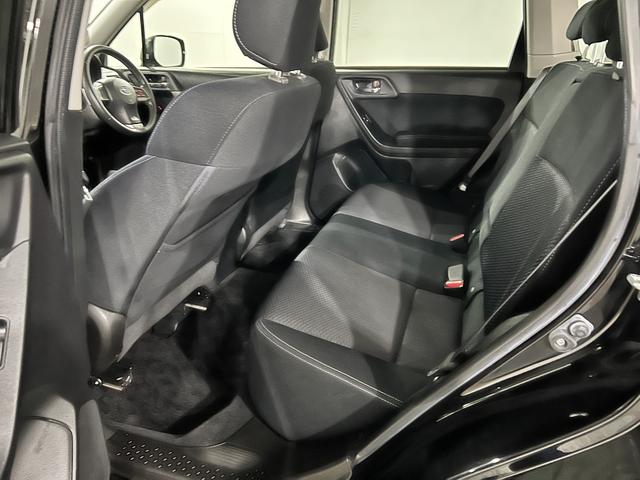 フォレスター２．０ｉ−Ｌ　アイサイト　走行４０６０２キロ／４ＷＤ／ナビ一年保証・走行距離無制限　フルセグナビ　Ｂｌｕｅｔｏｏｔｈ　バックカメラ　ＥＴＣ　オートライト　ＨＩＤヘッドライト　シートヒーター（埼玉県）の中古車