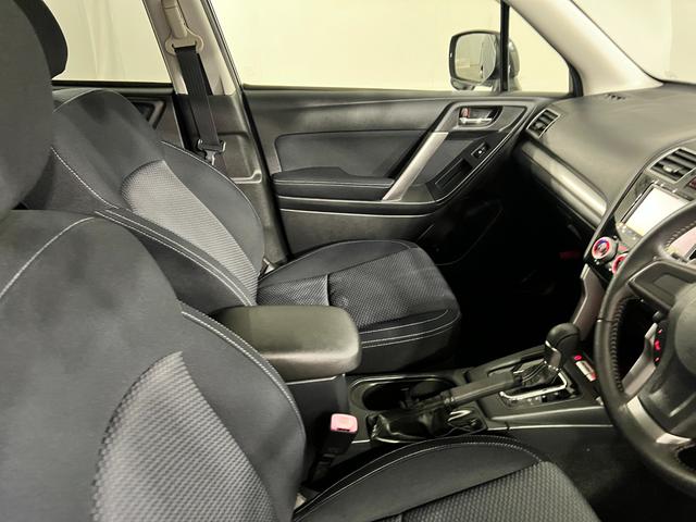 フォレスター２．０ｉ−Ｌ　アイサイト　走行４０６０２キロ／４ＷＤ／ナビ一年保証・走行距離無制限　フルセグナビ　Ｂｌｕｅｔｏｏｔｈ　バックカメラ　ＥＴＣ　オートライト　ＨＩＤヘッドライト　シートヒーター（埼玉県）の中古車