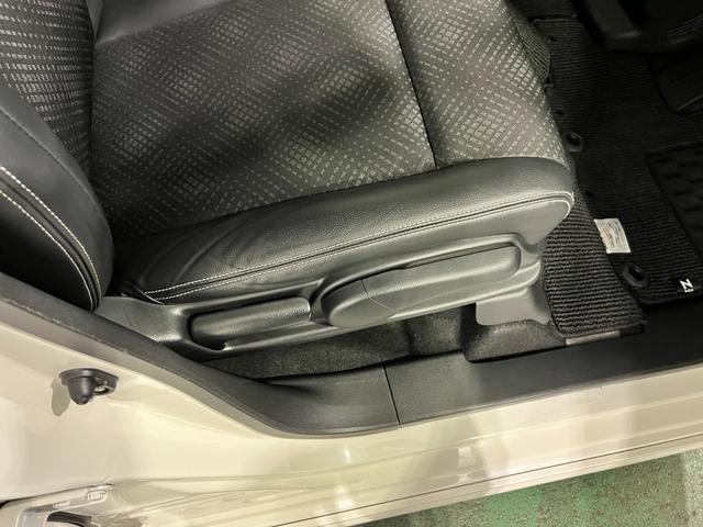 Ｎ−ＷＧＮカスタムＧ　ＳＳパッケージ　走行８８３８８キロ／ナビ／バックカメラ一年保証・走行距離無制限　フルセグナビ　バックカメラ　Ｂｌｕｅｔｏｏｔｈ　オートライト　ＨＩＤヘッドライト　ベンチシート（埼玉県）の中古車