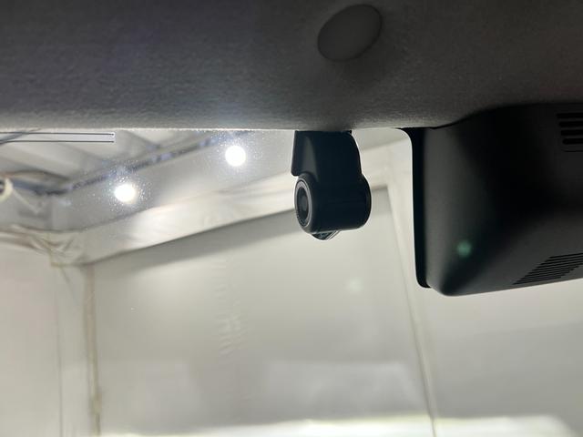 トールカスタムG 車検整備付/走行31064キロ/タイヤ4本交換1年保証距離無制限 フルセグナビ Bluetooth バックカメラ ドラレコ ETC クリアランスソナー LEDヘッドライト 両側電動スライドドア(埼玉県)の中古車