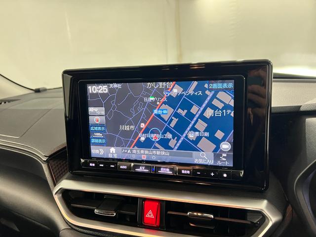 ロッキープレミアムG 走行9631キロ/純正9インチナビ/ドラレコ1年保証距離無制限 走行距離9631キロ 純正フルセグナビ バックカメラ ドラレコ 純正マット サイドエアバッグ LEDヘッドランプ アイドリングストップ シートヒーター オート格納式ドアミラー(埼玉県)の中古車