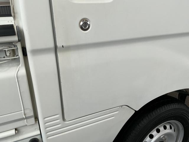 ハイゼットトラックエアコン・パワステＳＰ　走行８２１０キロ／タイヤ４本交換一年保証・走行距離無制限　純正カーペットマット　タイヤ４本交換　４ＷＤ（埼玉県）の中古車