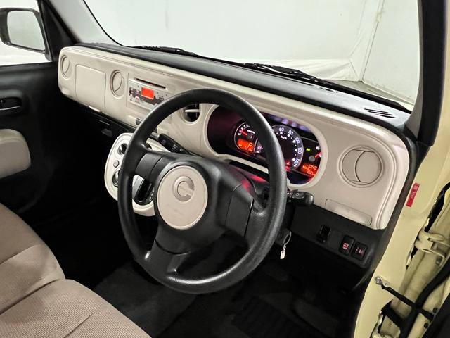ミラココアココアL 走行7619キロ/CDチューナー/純正マット1年保証距離無制限 走行距離7619キロ CDチューナー 純正マット 助手席エアバッグ アイドリングストップ 電動格納式ドアミラー ドリンクホルダー(埼玉県)の中古車