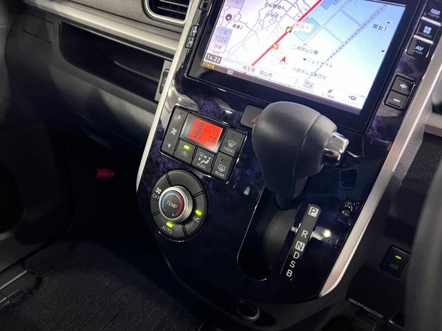 タントカスタムＸ　トップエディションＳＡIII　走行８１４６９キロ一年保証・走行距離無制限　車検整備付　フルセグナビ　Ｂｌｕｅｔｏｏｔｈ　バックカメラ　ドラレコ　ＥＴＣ　オートライト　ＬＥＤヘッドライト　シートヒーター　片側電動スライドドア（埼玉県）の中古車