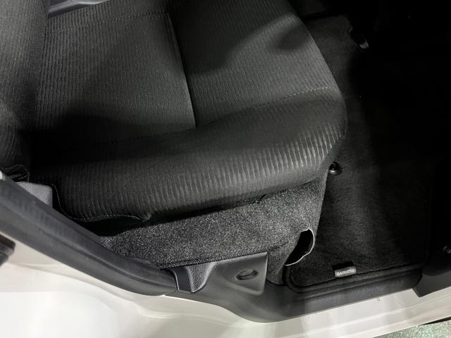 ハイゼットカーゴクルーズターボ 走行74789キロ/LEDパック/ナビ一年保証・走行距離無制限 フルセグナビ Bluetooth バックカメラ ETC クリアランスソナー LEDヘッドライト オートライト スマートキー(埼玉県)の中古車