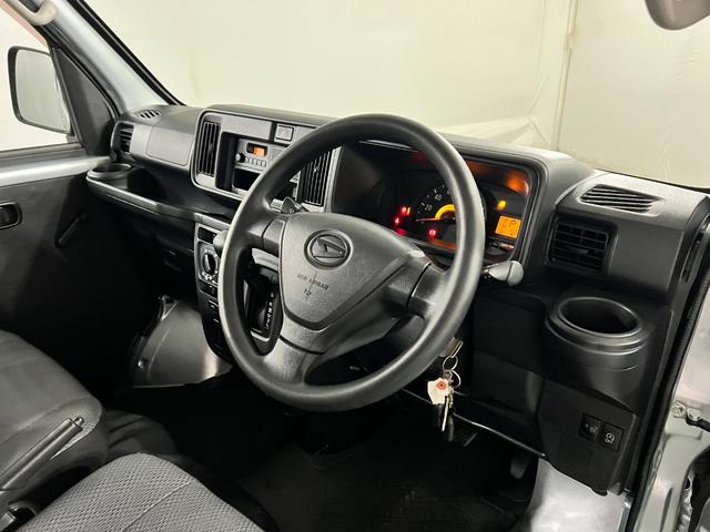 ハイゼットカーゴスペシャル 車検整備付/走行41560キロ1年保証距離無制限 走行41560キロ 車検整備付 助手席エアバック 純正カーペットマット アイドリングストップ AMFMラジオ(埼玉県)の中古車