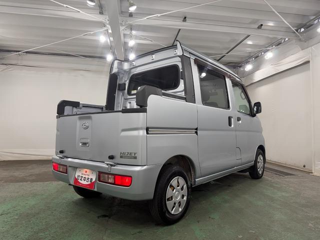 ハイゼットカーゴデッキバンＧ　走行９０３８１キロ／ＣＤチューナー／キズ凹み一年保証・走行距離無制限　走行９０３８１キロ　キズ凹み　ＣＤチューナー　純正マット　助手席エアバック　オートマ　２ＷＤ　板キー（埼玉県）の中古車