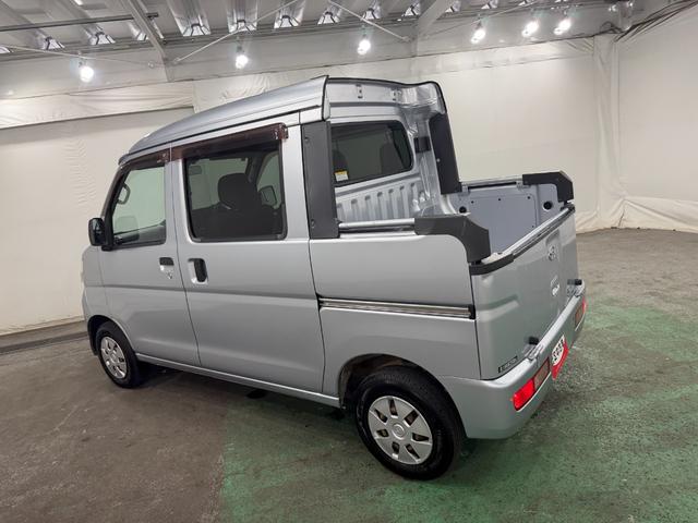 ハイゼットカーゴデッキバンＧ　走行９０３８１キロ／ＣＤチューナー／キズ凹み一年保証・走行距離無制限　走行９０３８１キロ　キズ凹み　ＣＤチューナー　純正マット　助手席エアバック　オートマ　２ＷＤ　板キー（埼玉県）の中古車