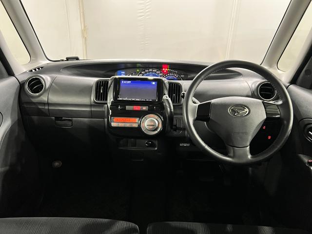 タントカスタムＸ　車検整備付／走行３２２５０キロ／純正マット１年保証距離無制限　走行距離３２２５０キロ　ワンセグナビ　バックカメラ　純正マット　助手席エアバッグ　ＨＩＤヘッドランプ　アイドリングストップ　片側電動スライドドア（埼玉県）の中古車