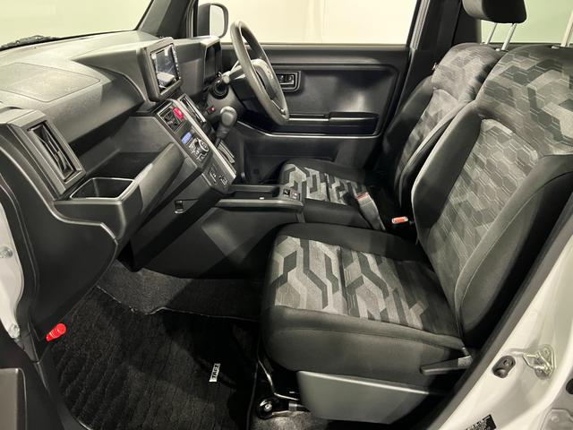 タフトＸ　走行９０４８８キロ／フルセグナビ／バックカメラ／マット１年保証距離無制限　走行距離９０４８８キロ　フルセグナビ　バックカメラ　ブルートゥース　純正マット　サイドエアバッグ　ＬＥＤヘッドランプ　アイドリングストップ　オート格納式ドアミラー（埼玉県）の中古車