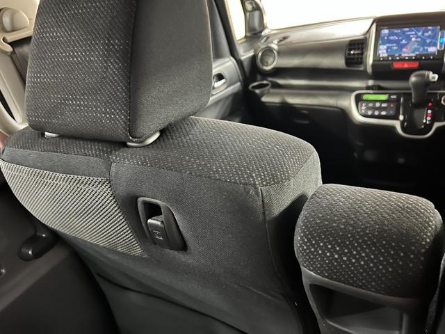 N−BOXG SSパッケージ 走行44075キロ/車検整備付/ナビ一年保証・走行距離無制限 TVレスナビ バックカメラ サイドエアバック ベンチシート 両側電動スライドドア 助手席エアバック(埼玉県)の中古車