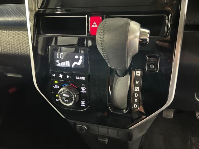 ルーミーカスタムG 車検整備付/走行90051キロ/ナビ/Bカメラ1年保証距離無制限 走行距離90051キロ フルセグナビ ブルートゥース バックカメラ 純正マット 助手席エアバッグ LEDヘッドランプ アイドリングストップ 両側電動スライドドア(埼玉県)の中古車