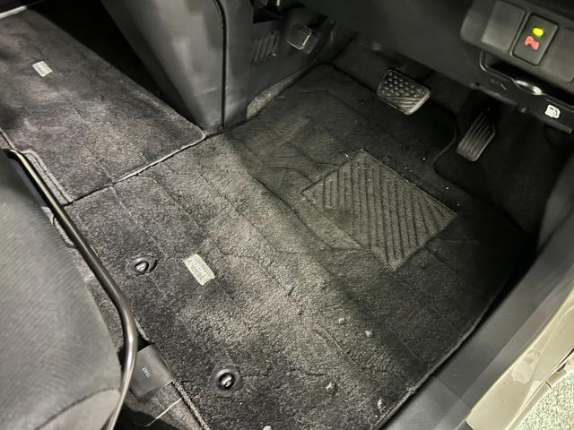 ルーミーカスタムG 車検整備付/走行90051キロ/ナビ/Bカメラ1年保証距離無制限 走行距離90051キロ フルセグナビ ブルートゥース バックカメラ 純正マット 助手席エアバッグ LEDヘッドランプ アイドリングストップ 両側電動スライドドア(埼玉県)の中古車