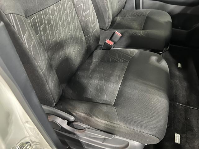 ルーミーカスタムG 車検整備付/走行90051キロ/ナビ/Bカメラ1年保証距離無制限 走行距離90051キロ フルセグナビ ブルートゥース バックカメラ 純正マット 助手席エアバッグ LEDヘッドランプ アイドリングストップ 両側電動スライドドア(埼玉県)の中古車