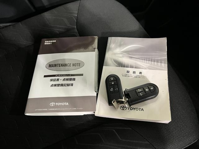 ルーミーカスタムG 車検整備付/走行90051キロ/ナビ/Bカメラ1年保証距離無制限 走行距離90051キロ フルセグナビ ブルートゥース バックカメラ 純正マット 助手席エアバッグ LEDヘッドランプ アイドリングストップ 両側電動スライドドア(埼玉県)の中古車